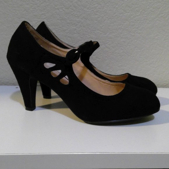 Chase + Chloe suede heels - Picture 5 of 6